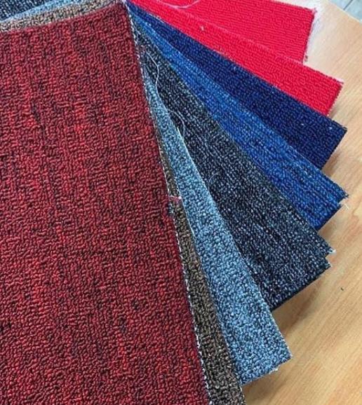 Wall to wall Carpet